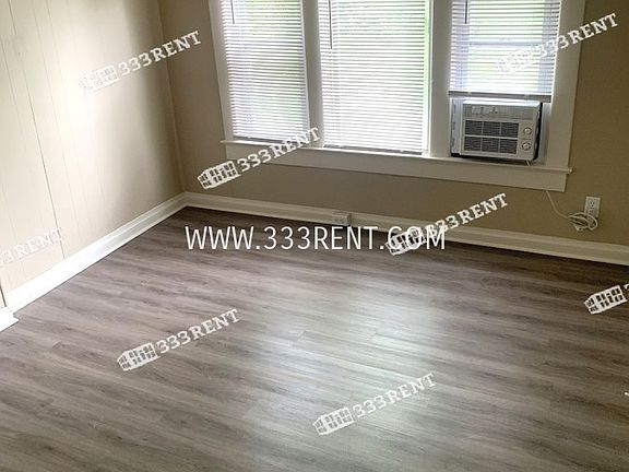 3rd image of 3904 Adams St Unit B