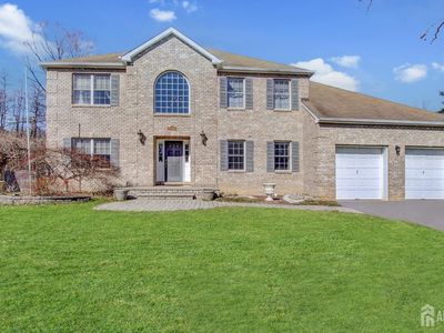 10 Arlene Dr, Monroe Township, NJ, 08831