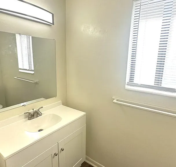 303 S Lipona Rd — Photo 13