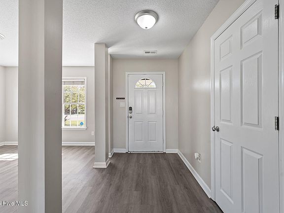 5th image of 300 Carlisle Court