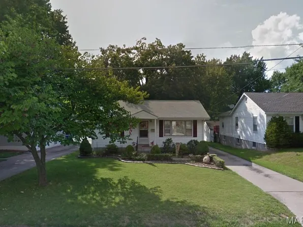 3751 Raymond Ave, Bridgeton, MO 63044