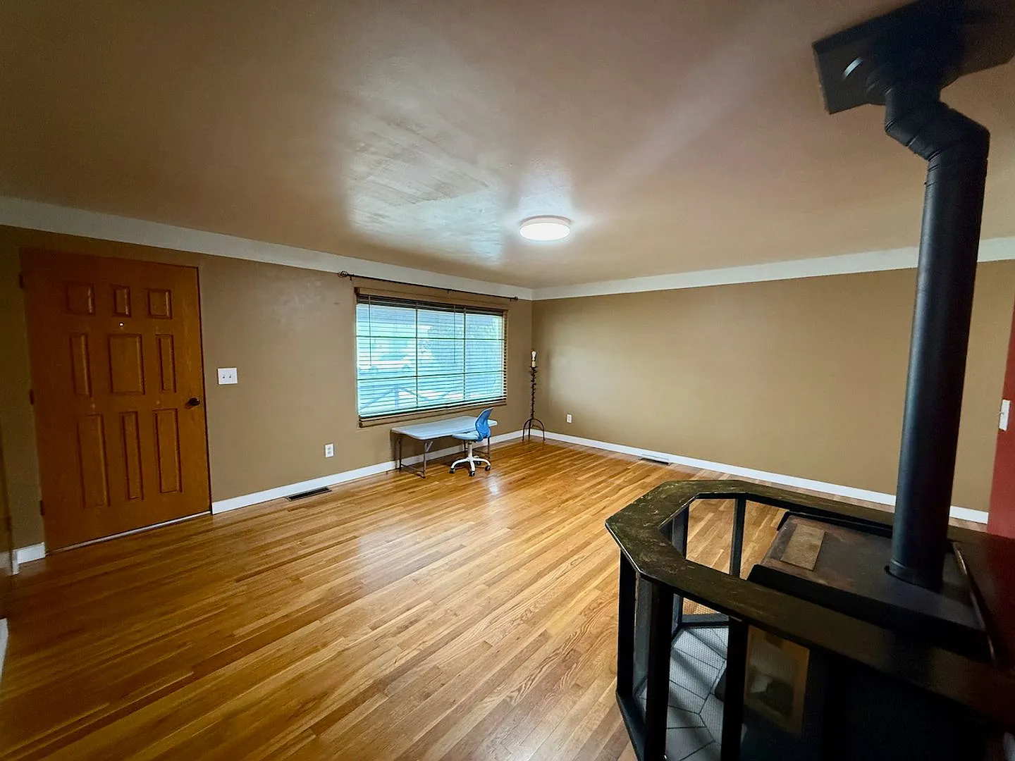 Ideally Located 3 Bed Home in North Spokane w/ Large Fully-Fenced Yard! — Photo 4
