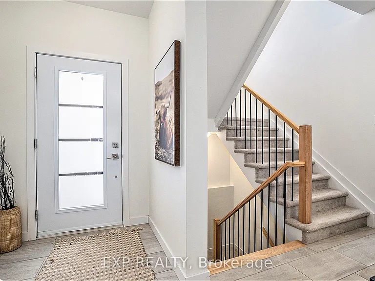12 Livya St — Photo 2