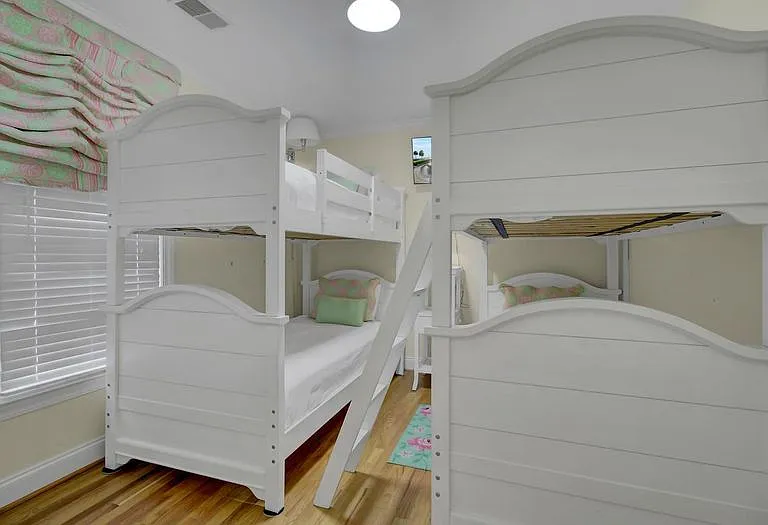 7 Yacht Harbor Ct — Photo 13