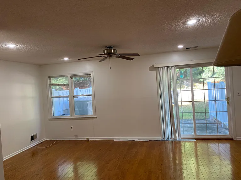 81 Woodmere Dr — Photo 9