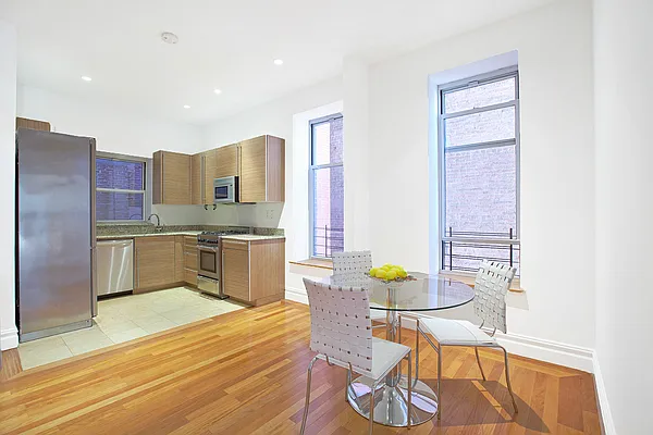 Rented by Keller Williams NYC | media 76