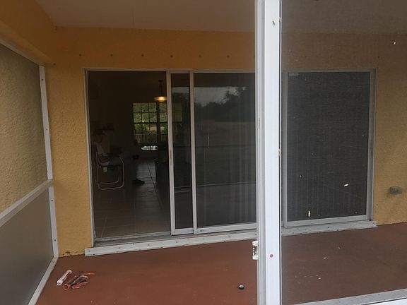 4th image of 2224 NE 28th St