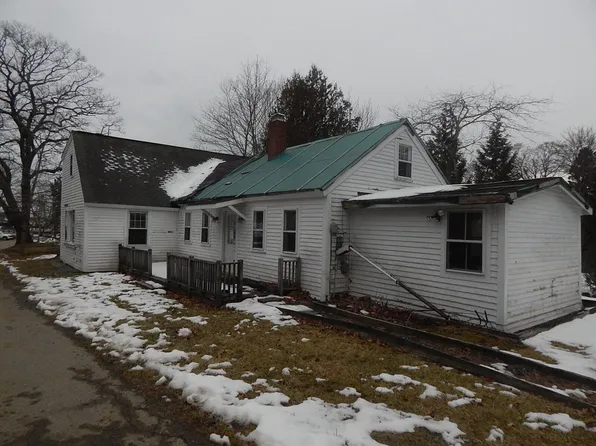 16 Union Court, Boothbay Harbor, ME 04538