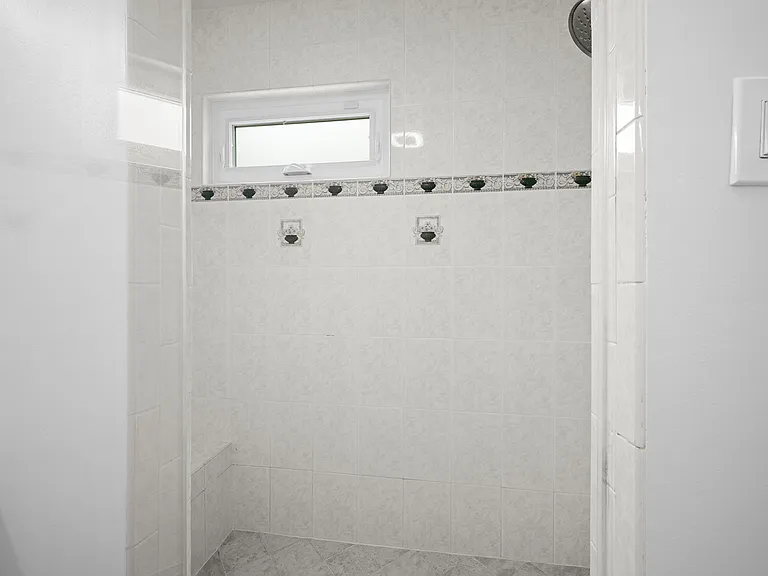7851 Mary Ellen Ave — Photo 22