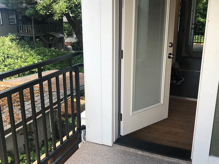 1425 SE 24th Ave #2B — Photo 5