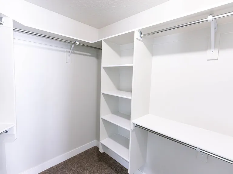 761 W Summer View Ln — Photo 14
