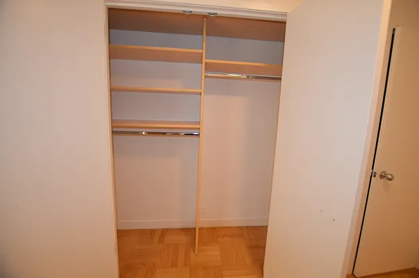 Rented by Manhattan Realty Group | media 20