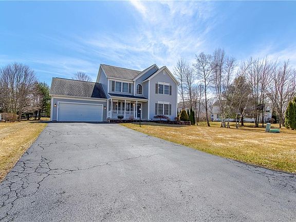2nd image of 52 Wallflower Dr