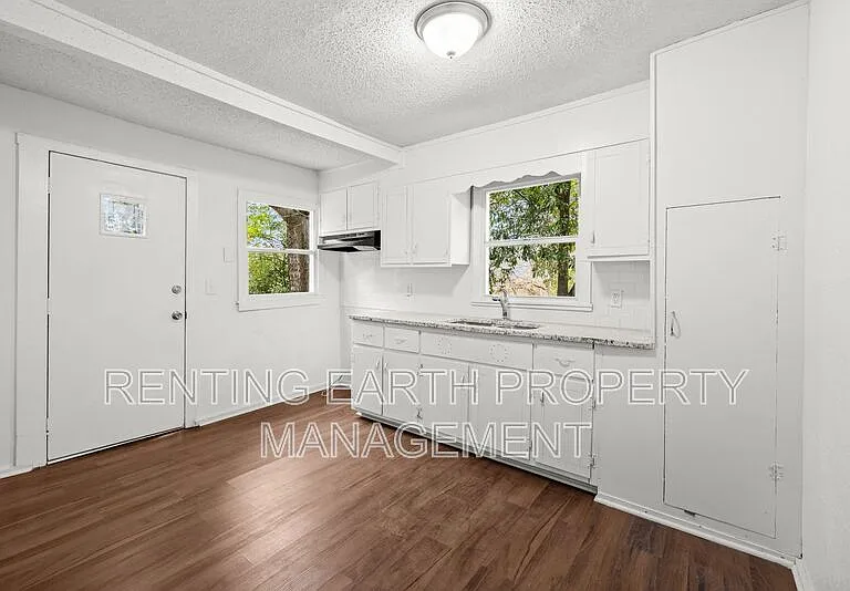 2113 Rambow Ave SW — Photo 14