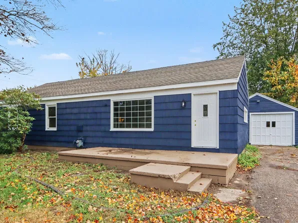 207 Eastern Ave, Allegan, MI 49010