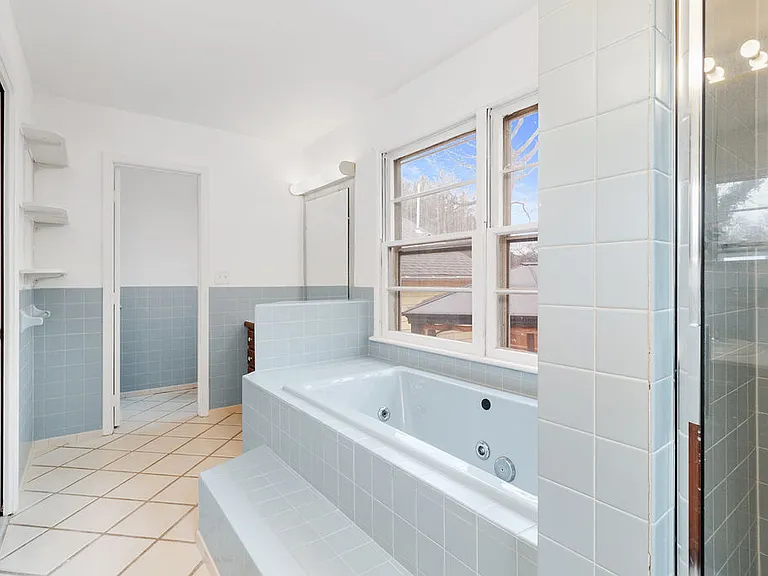 6138 Beachway Dr — Photo 22