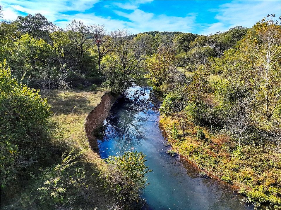 1st image of 464220 E 888th Rd