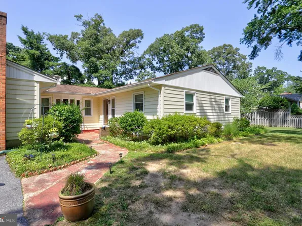 166 Sillery Bay Rd, Pasadena, MD 21122