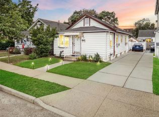 937 N 7th Street, New Hyde Park, NY 11040