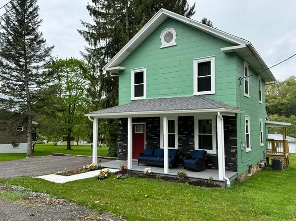 26 Maple St, Brookville, PA 15825