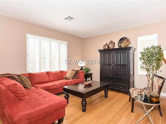 4th image of 9917 La Paca Ave