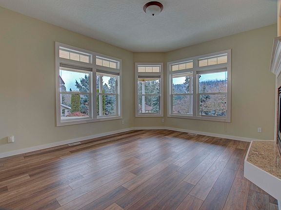 2nd image of 5326 E Shoreline Dr