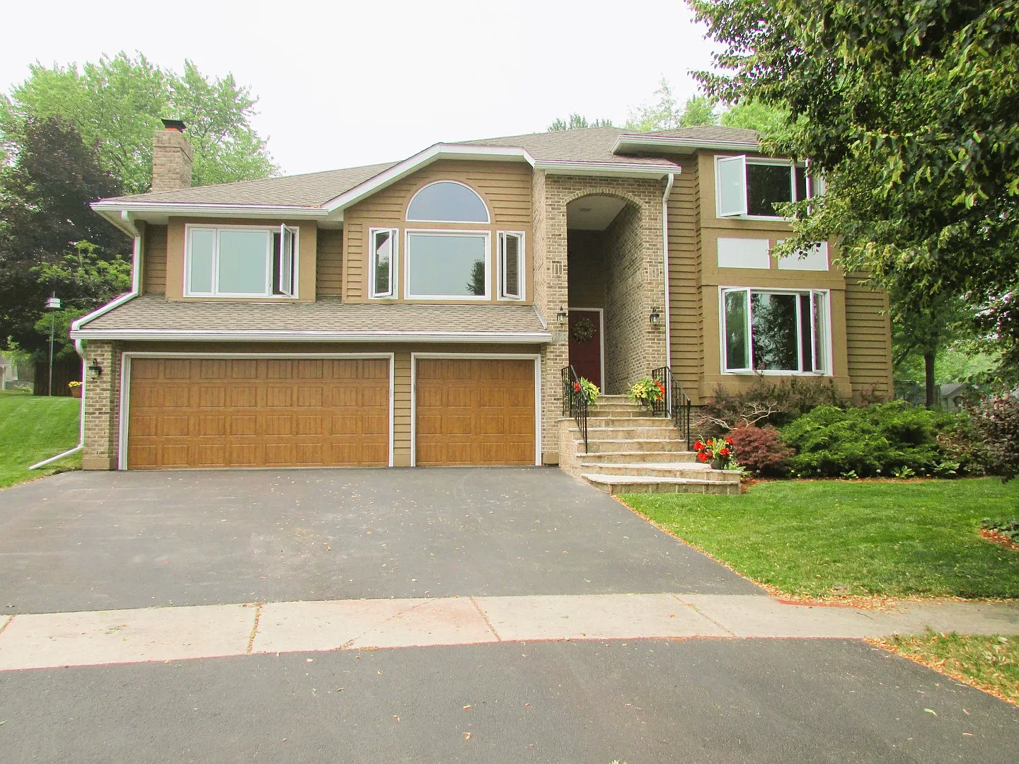 1572 Larkdale Ct photo 1