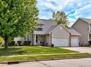 12204 Ridgemont Dr, Urbandale, IA 50323