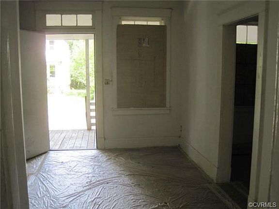 4th image of 3112.5 North Ave