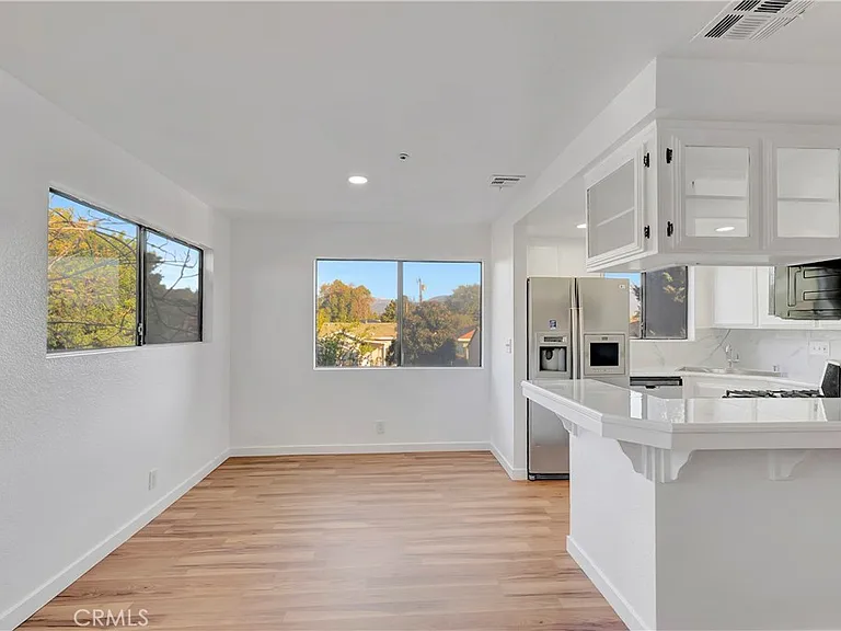 609 E Phillips Blvd — Photo 9