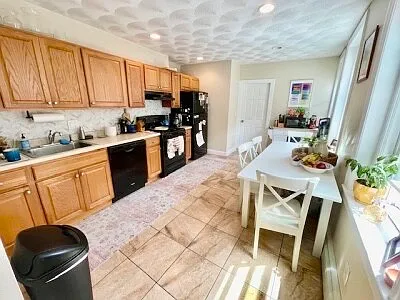 47 N Margin St #2 — Photo 3