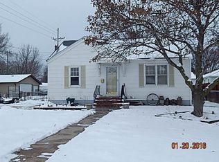 1915 College St, Grand Island, NE 68803
