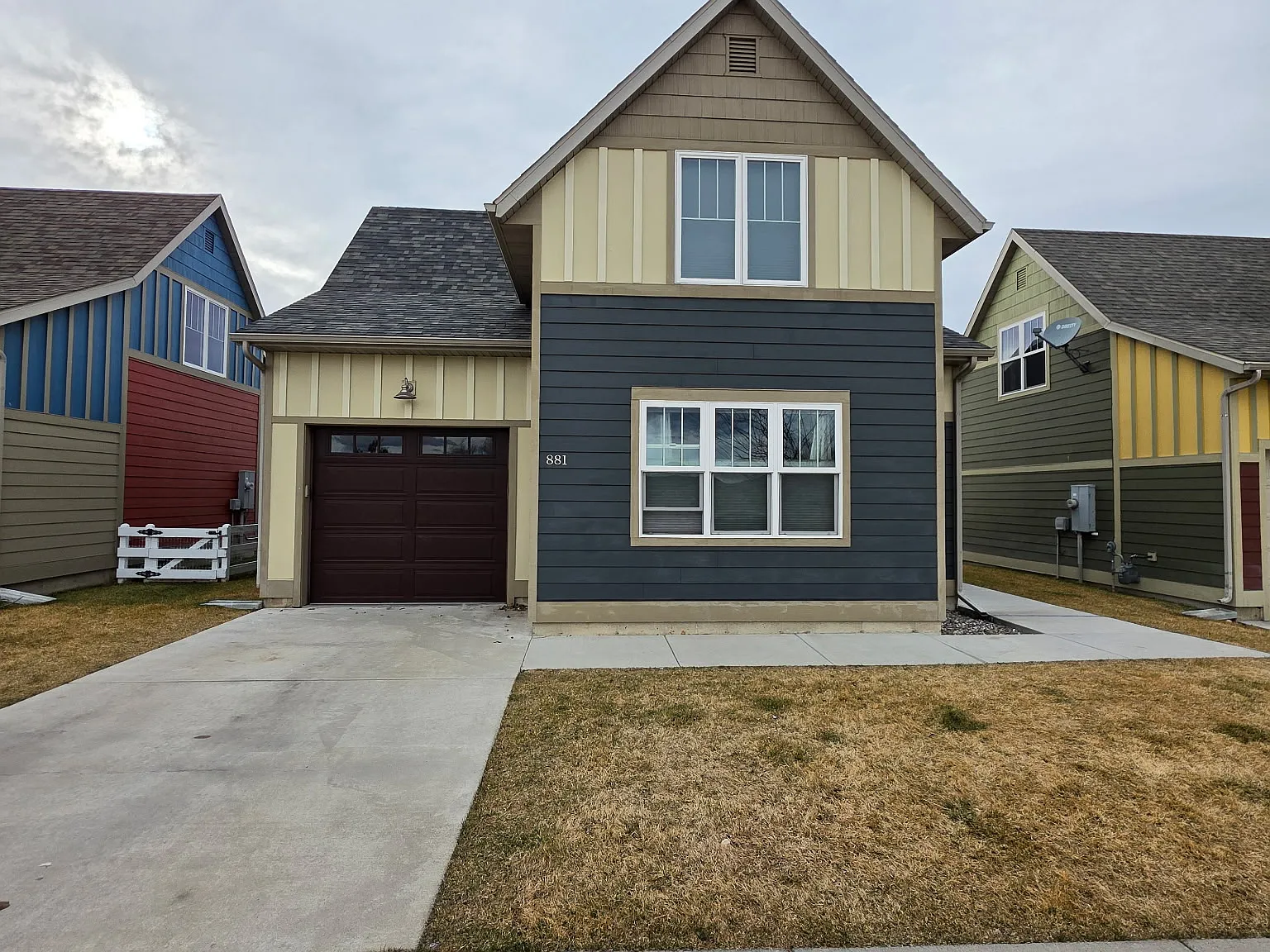 4 bed, 2.5 bath, 2060 sqft, $1,050 — Photo 1