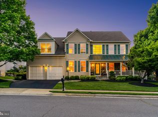 43392 Covent Garden Dr, Ashburn, VA 20147