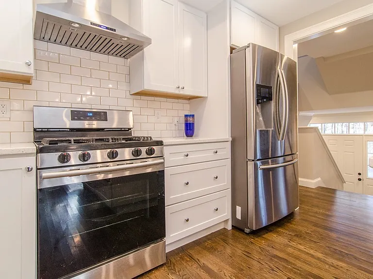 718 Main St #718 — Photo 9