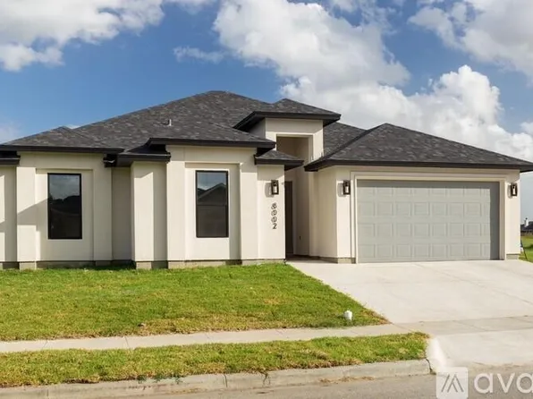 8002 Snake River Dr, Corpus Christi, TX 78414