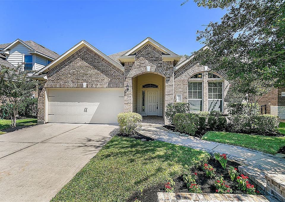1st image of 18914 Cove Pointe Dr