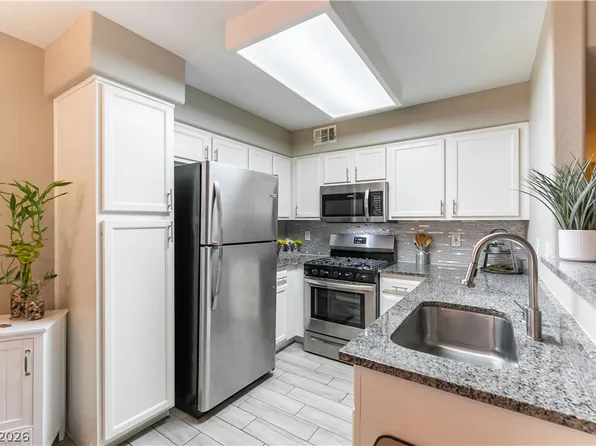 3174 Tarpon Dr Unit 102, Paradise Town, NV 89120