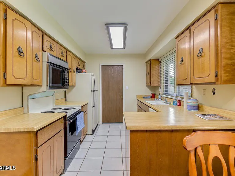 1536 E Gemini Dr — Photo 17