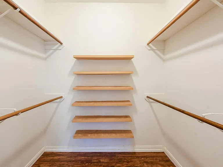 21818 Windsor Castle Dr — Photo 23