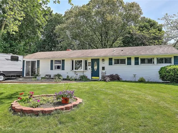 92 Chatworth Ave, Warwick, RI 02886