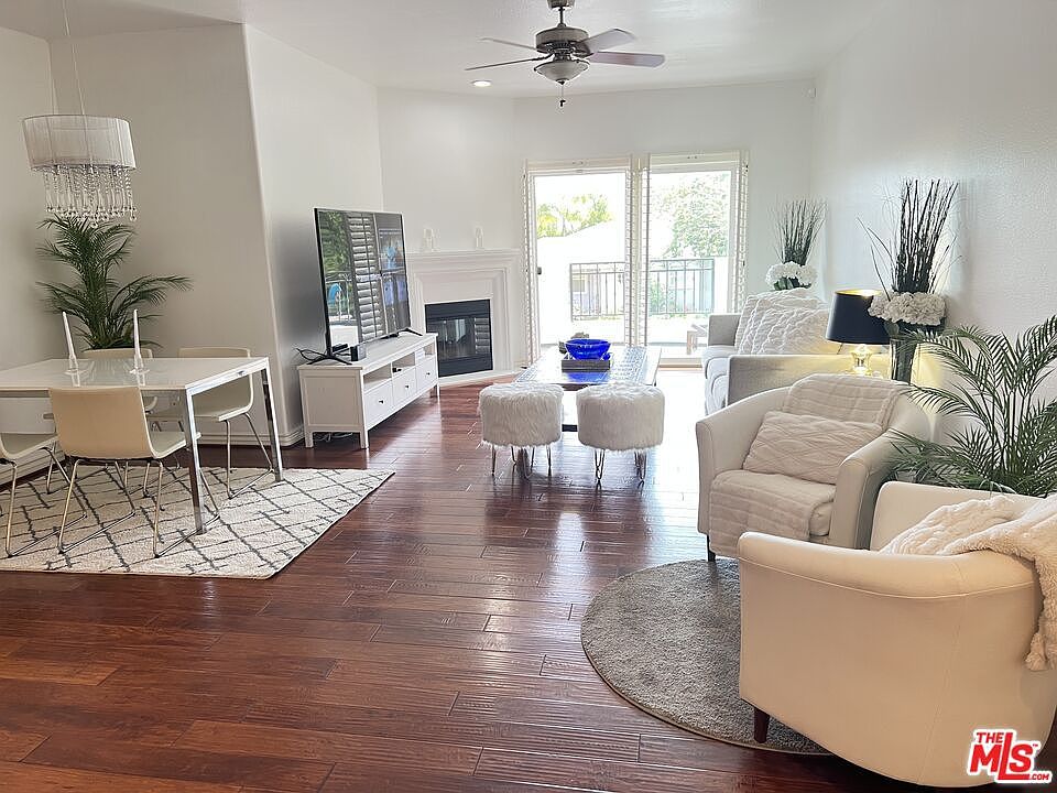 1st image of 12449 Kling St #102