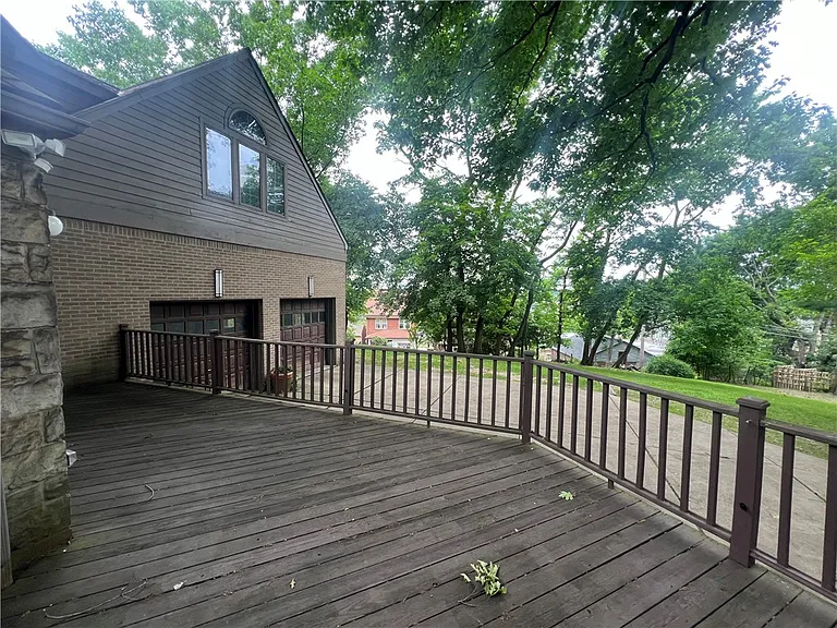 127 Westland Dr — Photo 34