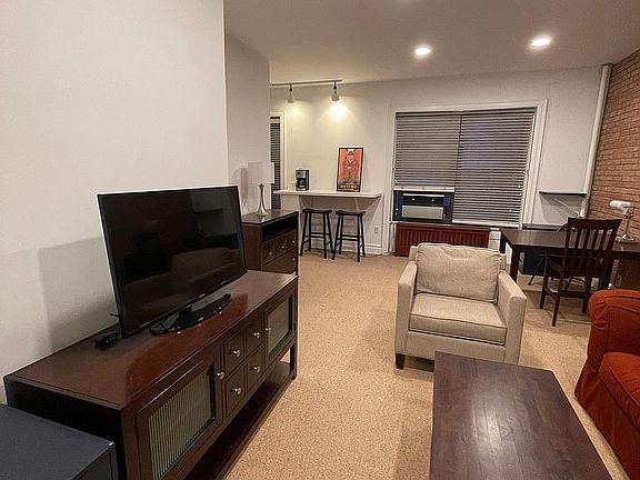 3rd image of 327 W 83rd St APT 5D