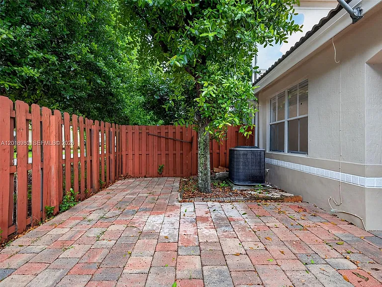 12441 SW 124th Ter — Photo 48