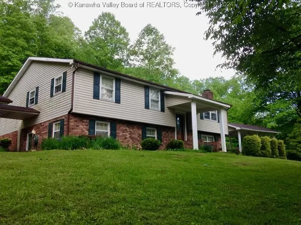 2159 Garrett Fork Rd, Chapmanville, WV 25508