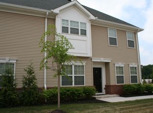 78 Andrews Way, Piscataway, NJ 08854