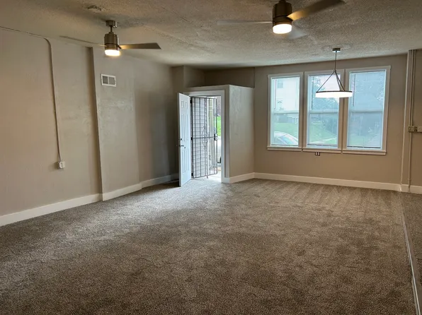4038 Hamilton St #1, Omaha, NE 68131