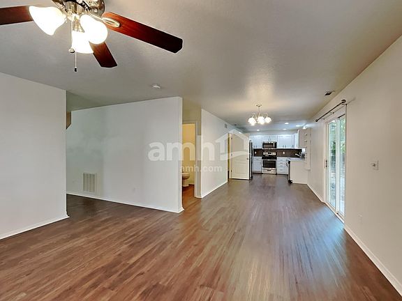 5th image of 372 W Wood Owl Dr