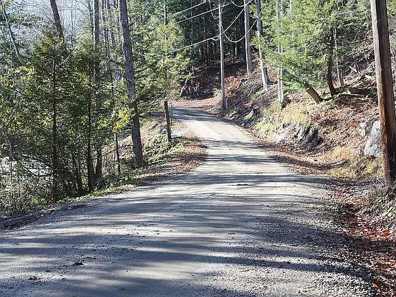 5th image of 185 N Shore West Caroga Lake Rd